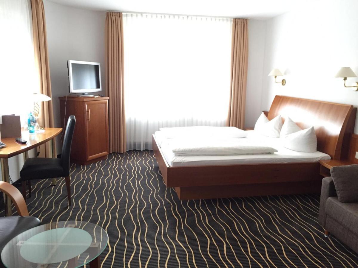 Hotel Zur Schoenen Aussicht Marktheidenfeld Eksteriør billede
