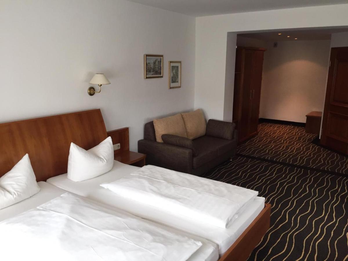 Hotel Zur Schoenen Aussicht Marktheidenfeld Eksteriør billede